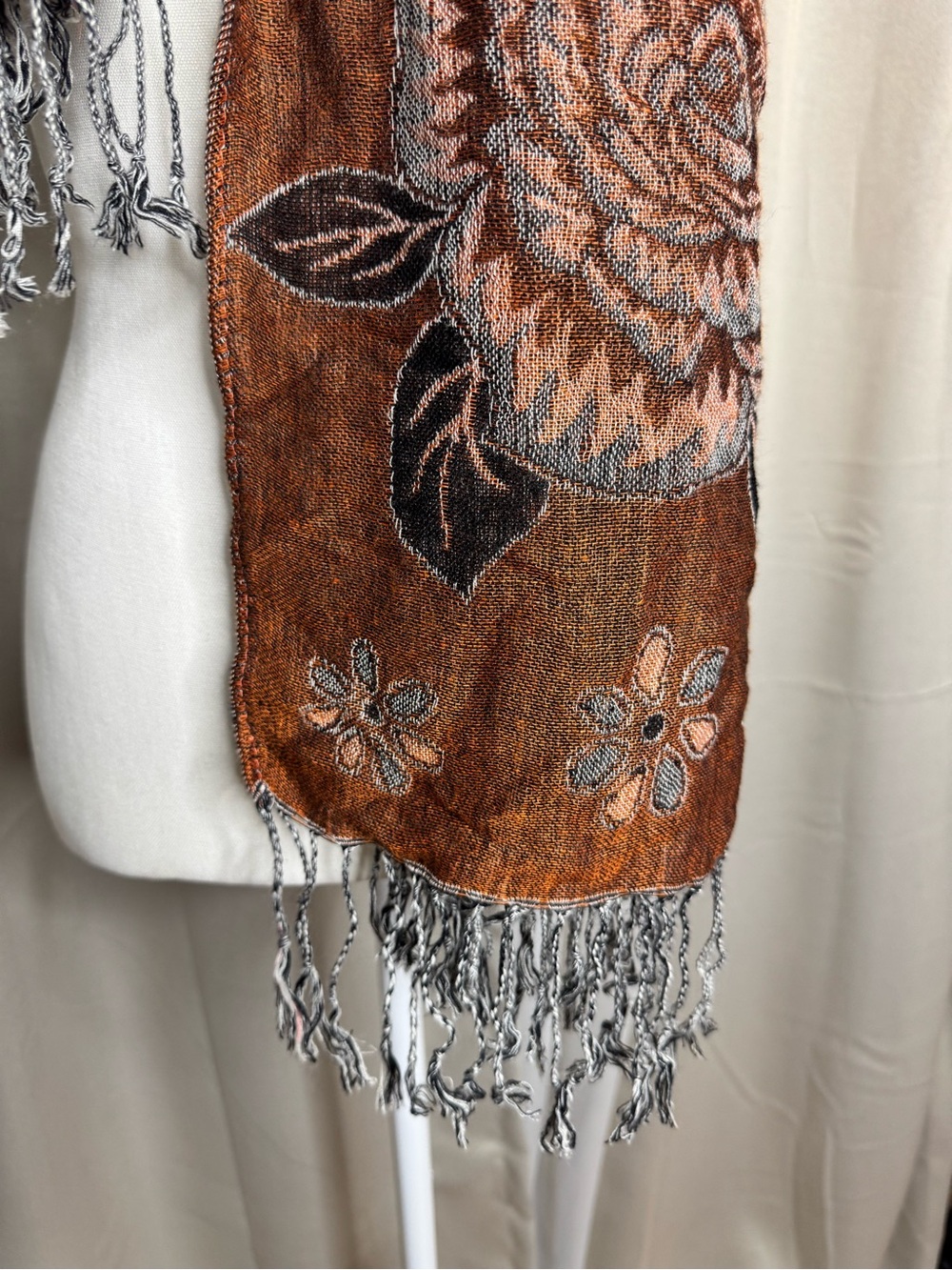 Reversible Floral Fringe Scarf Brown Gray Wrap Shawl 28x72 Boho - Picture 3 of 12